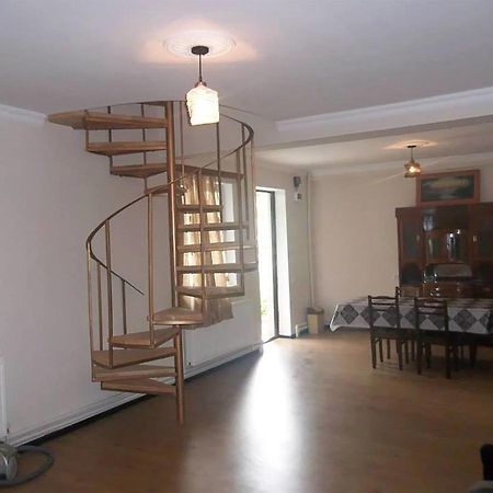 Hotel Nini Kazbegi Esterno foto